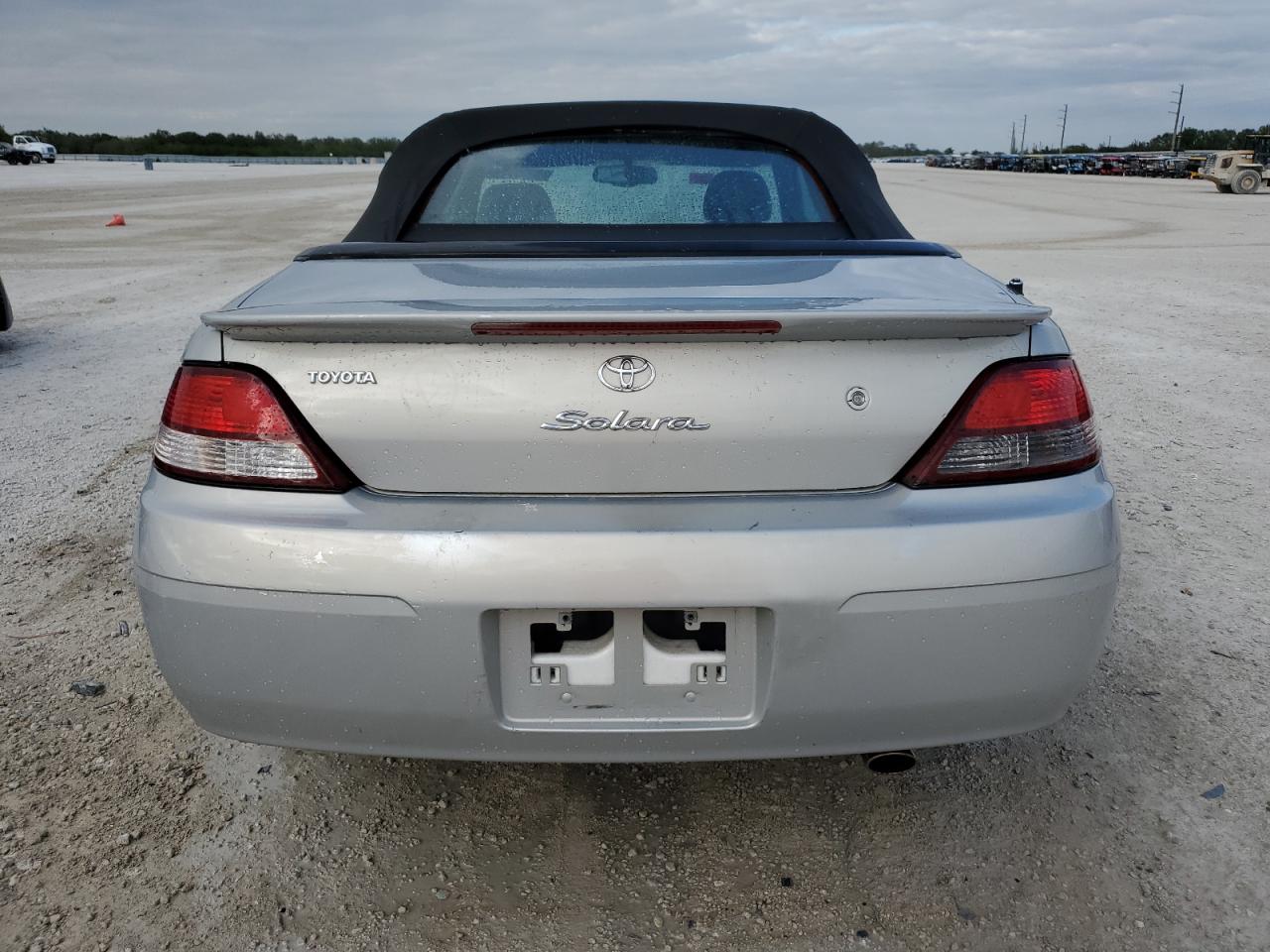 2000 Toyota Camry Solara Se VIN: 2T1FF22P0YC381977 Lot: 81397894