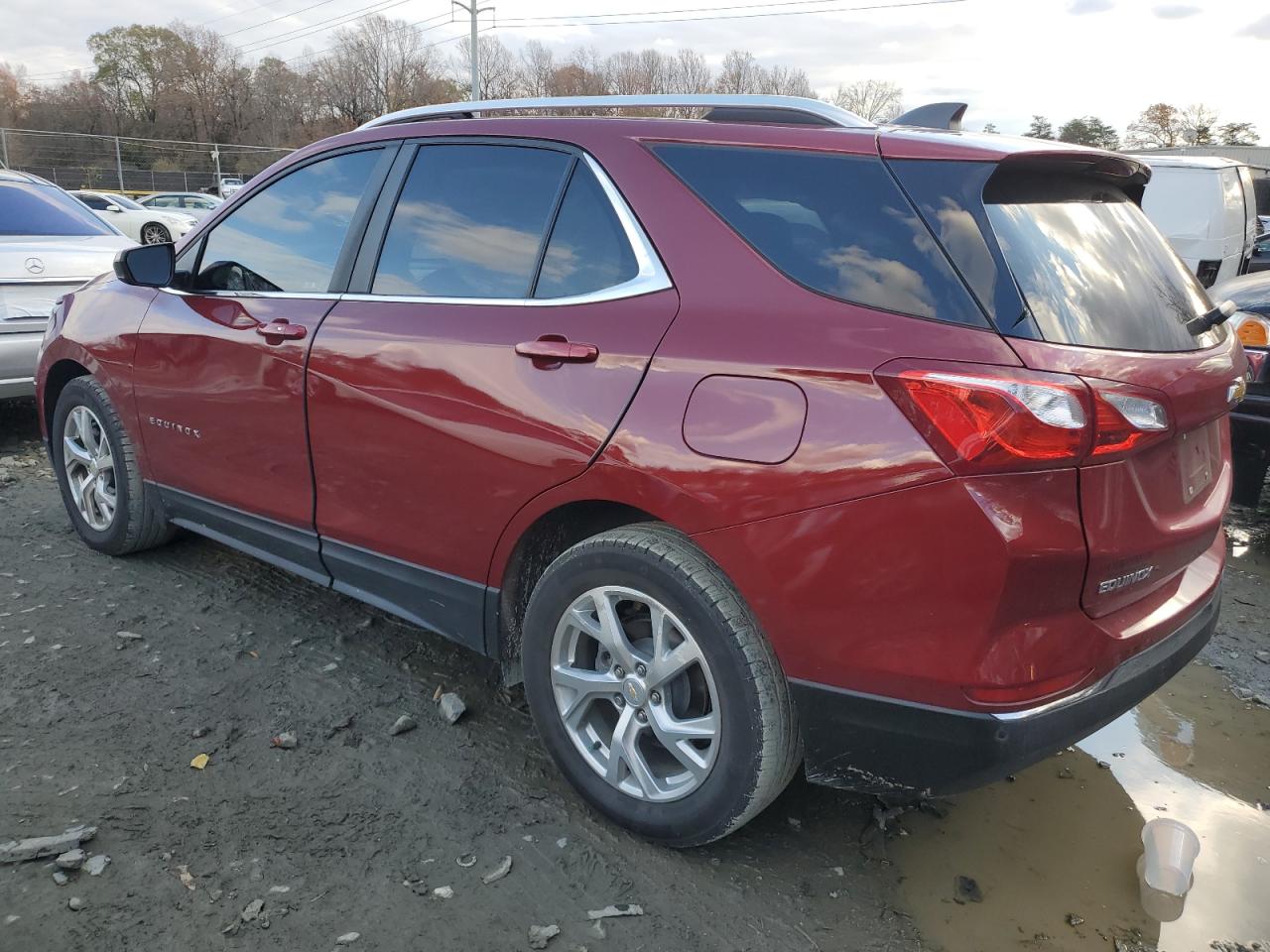 2021 Chevrolet Equinox - Image 2