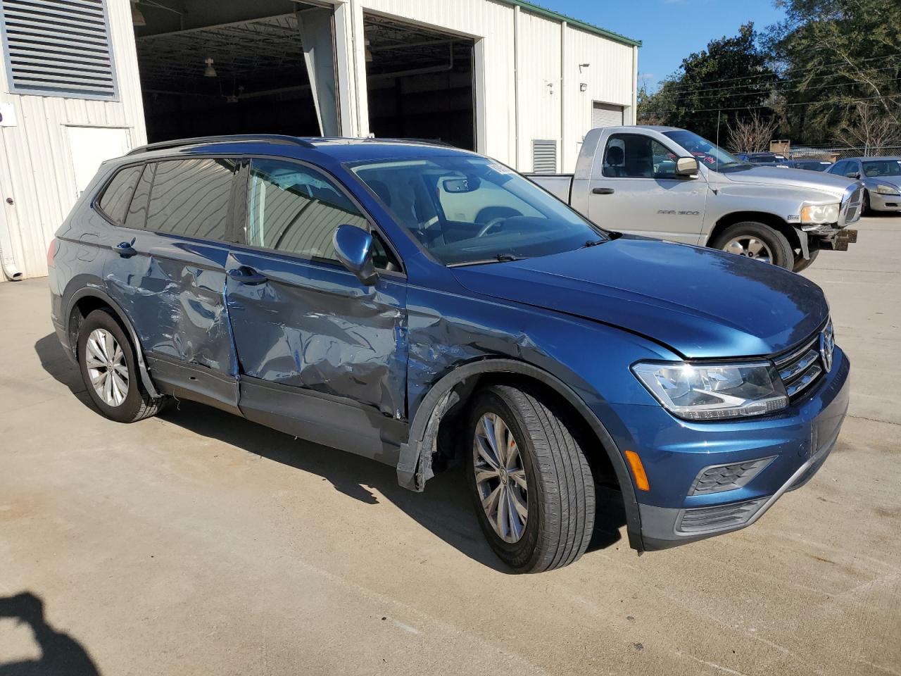 2019 Volkswagen Tiguan - Image 4
