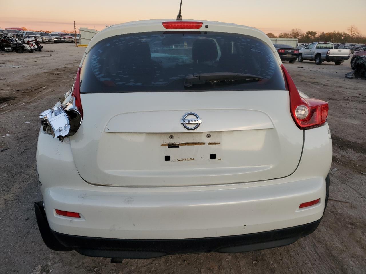 2011 Nissan Juke S VIN: JN8AF5MR3BT006082 Lot: 50681075