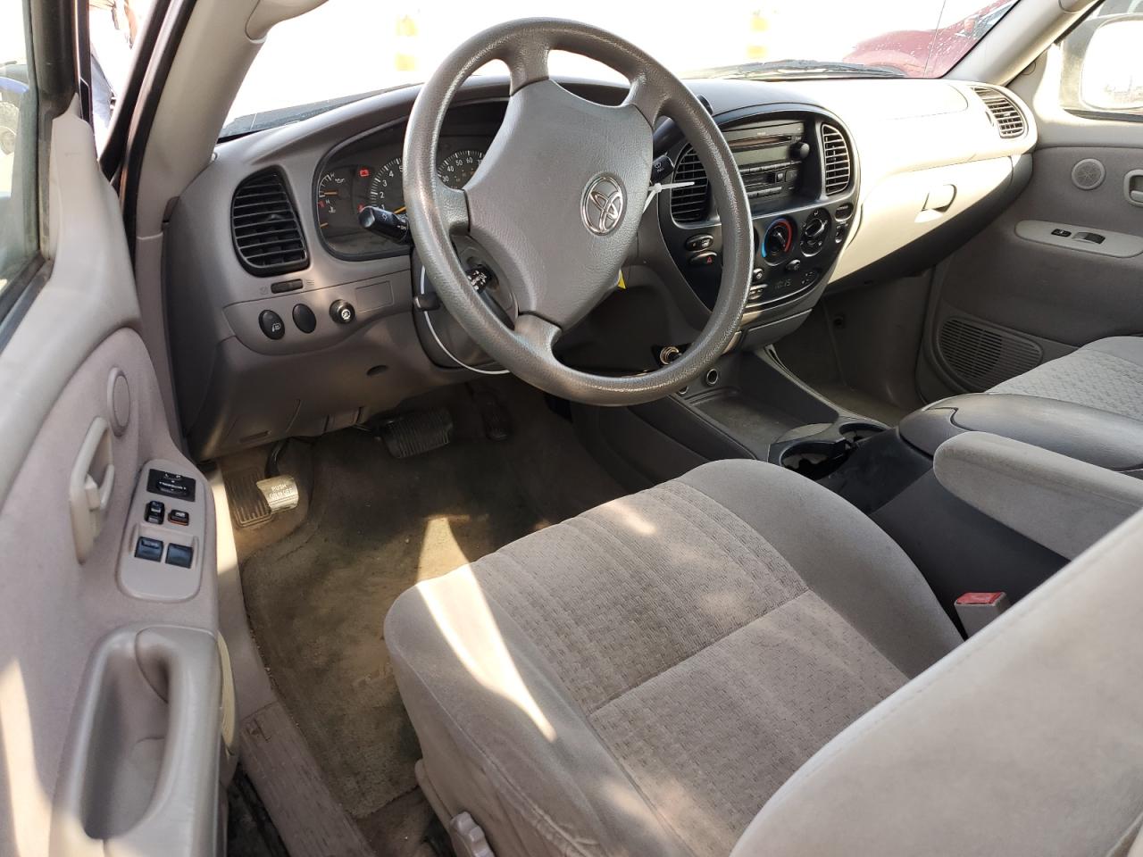 2004 Toyota Tundra Access Cab Sr5 VIN: 5TBBT44184S440585 Lot: 81471434