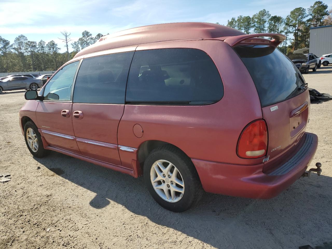 1999 Dodge Caravan - Image 2