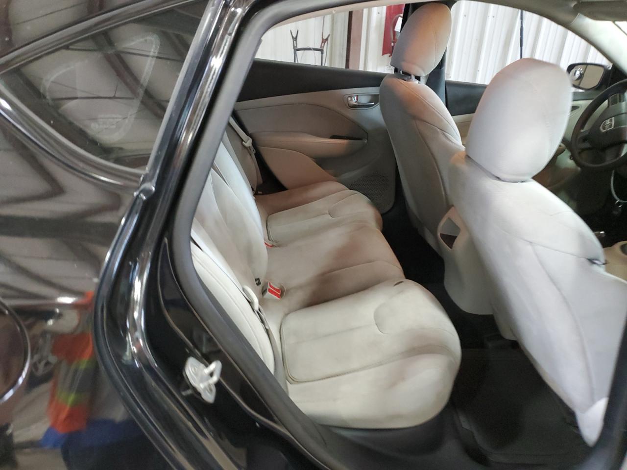 2013 Dodge Dart - Image 10