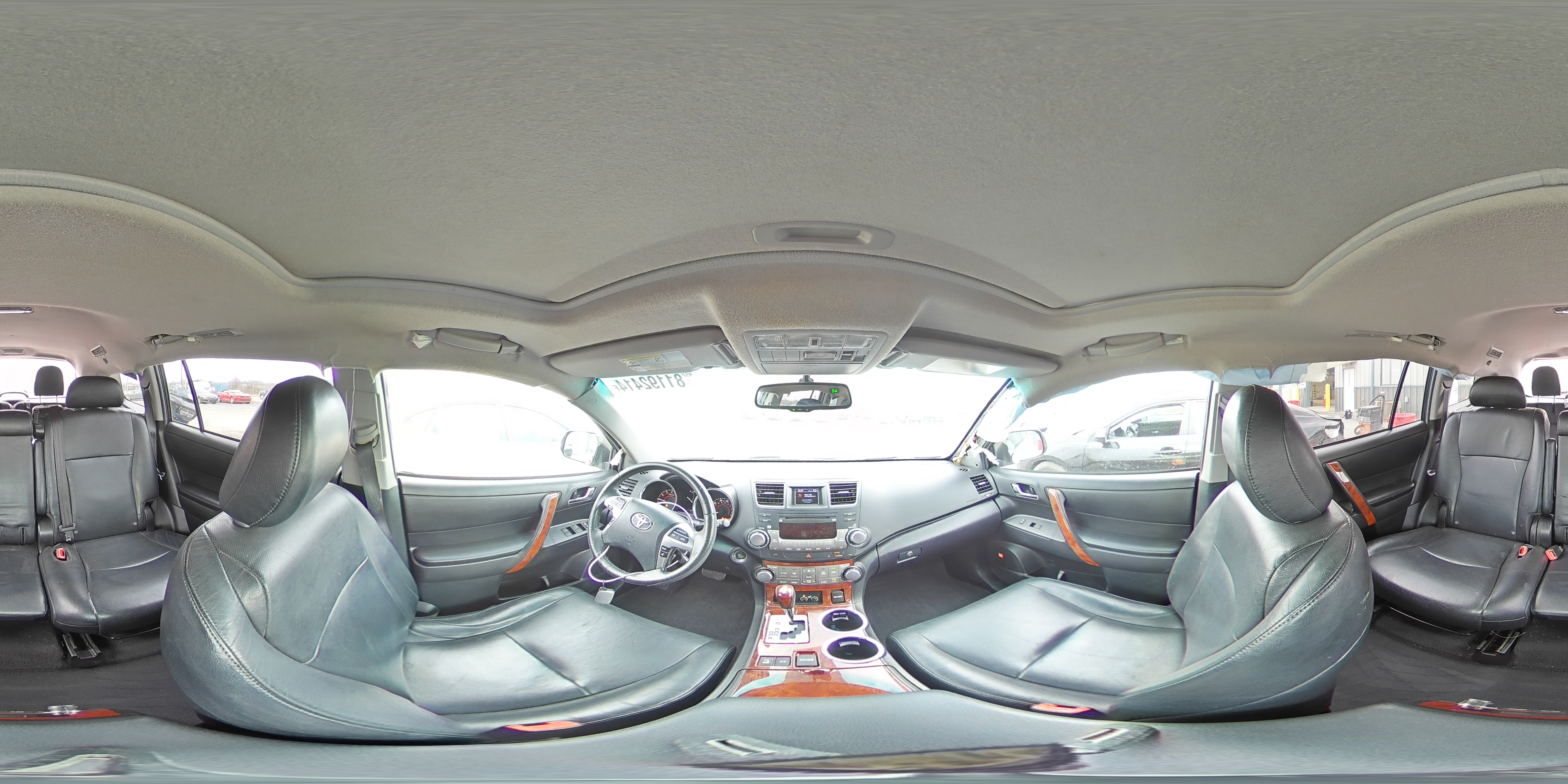 2011 Toyota Highlander - Image 13