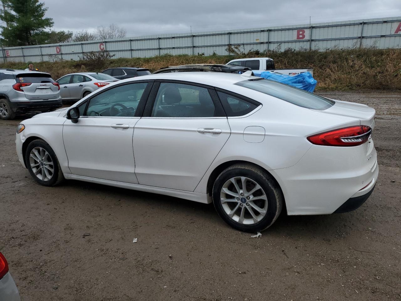 2020 Ford Fusion - Image 2