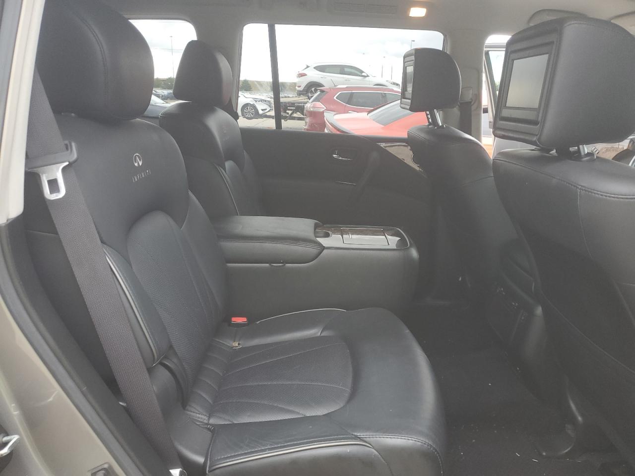 2012 Infiniti QX56 - Image 12