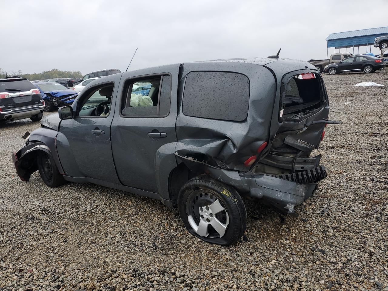 2009 Chevrolet HHR - Image 2