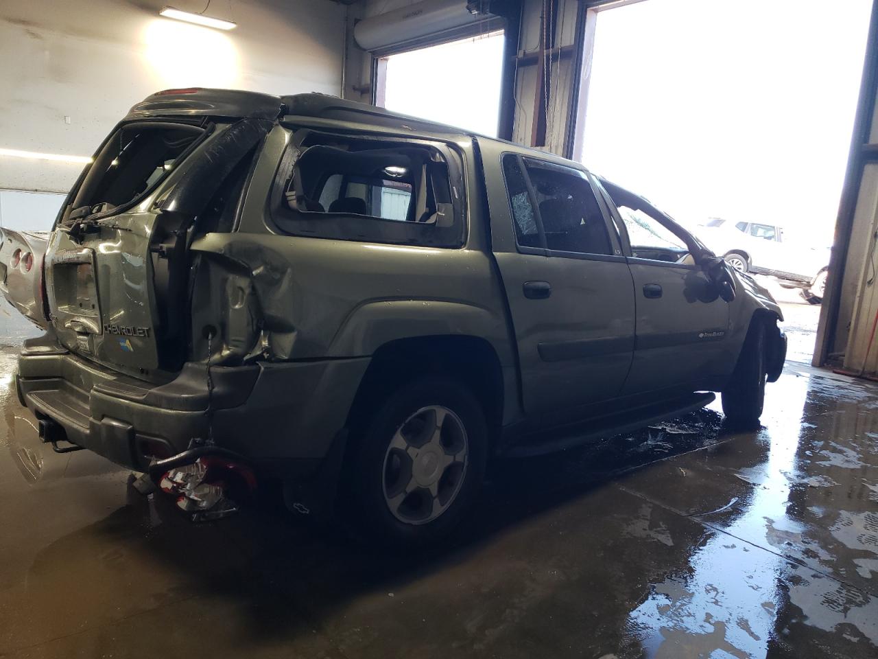 2004 Chevrolet TrailBlazer - Image 3