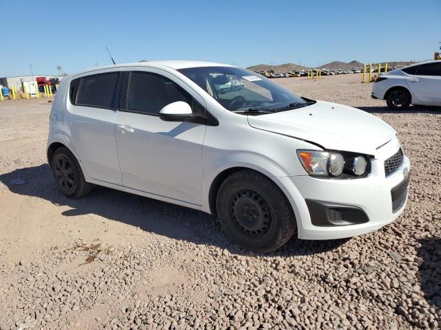 Hatchbacks CHEVROLET SONIC 2014 Biały