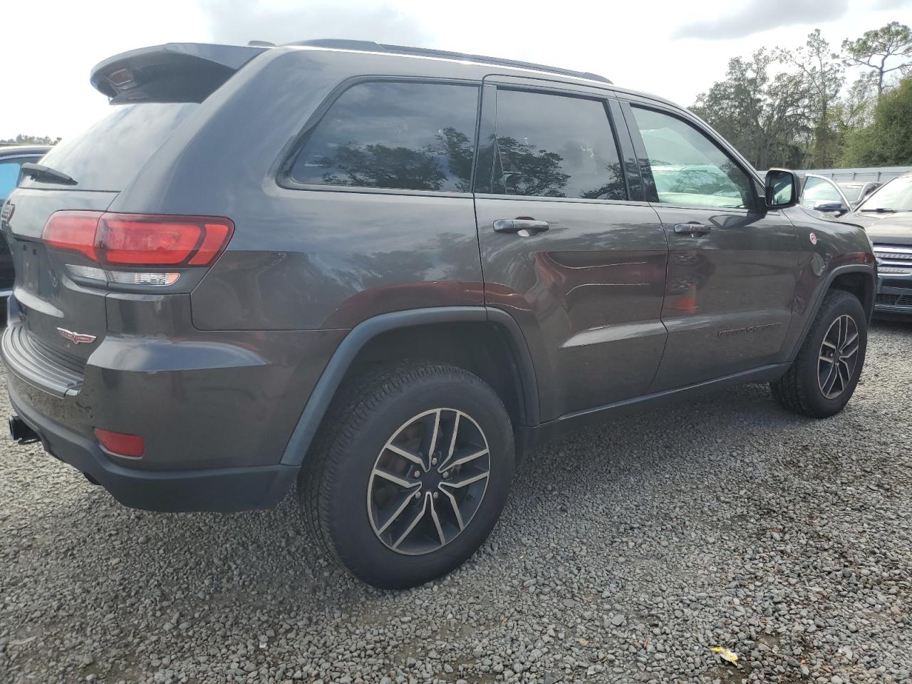 2019 Jeep Grand Cherokee - Image 3