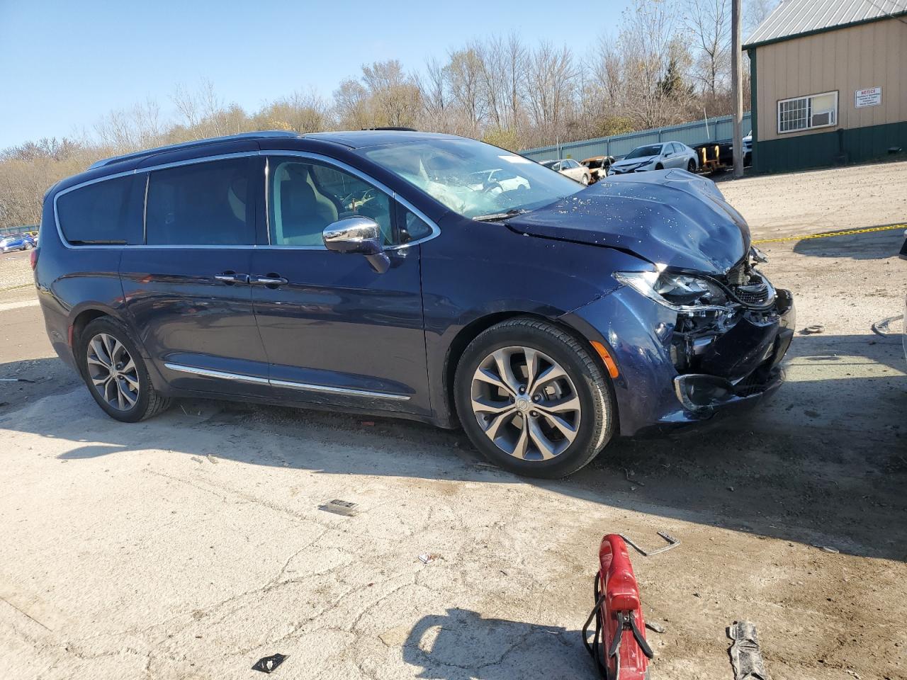 2018 Chrysler Pacifica - Image 4