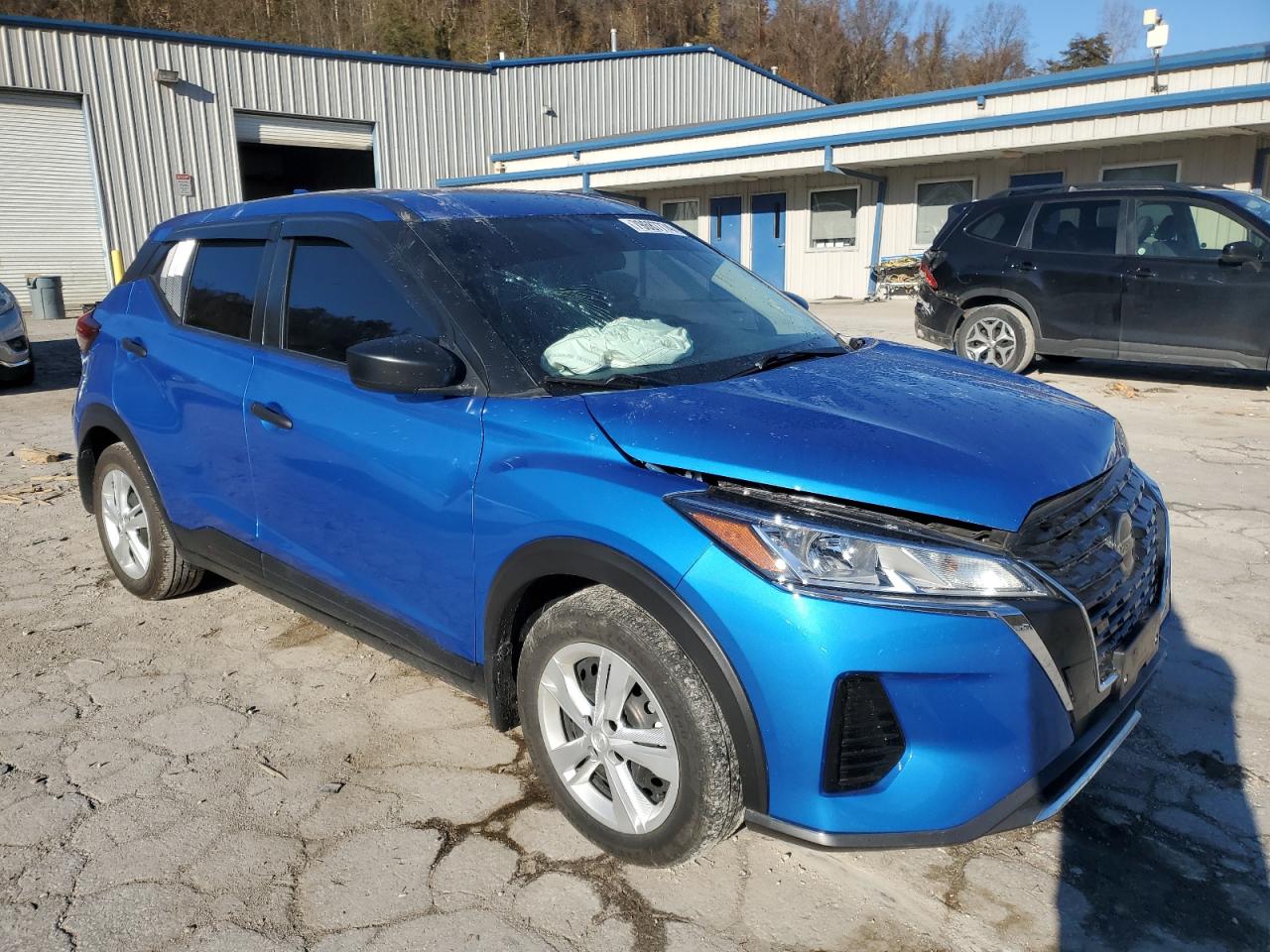 2021 Nissan Kicks - Image 4