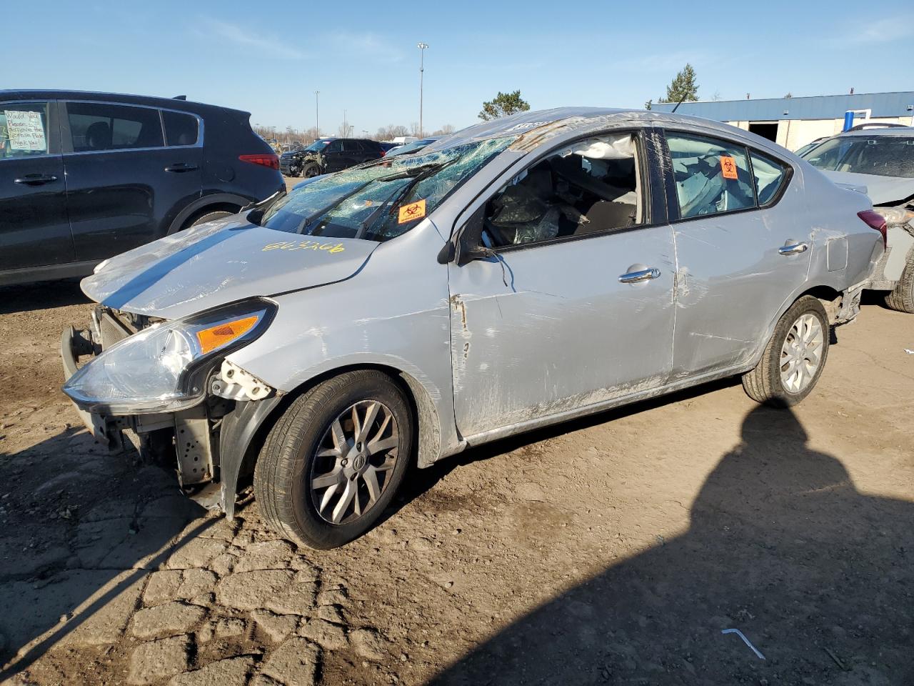 VIN 3N1CN7AP8JL863266 2018 NISSAN VERSA no.1