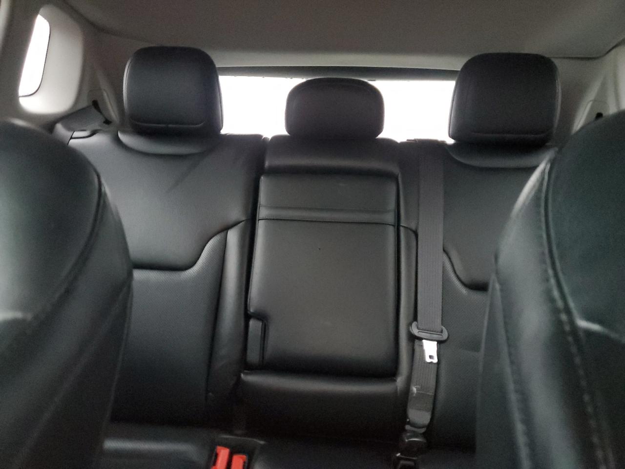 2018 Jeep Compass - Image 10