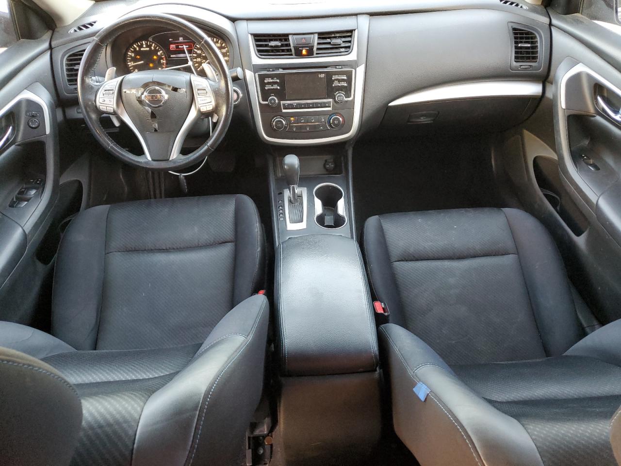 2017 Nissan Altima - Image 8