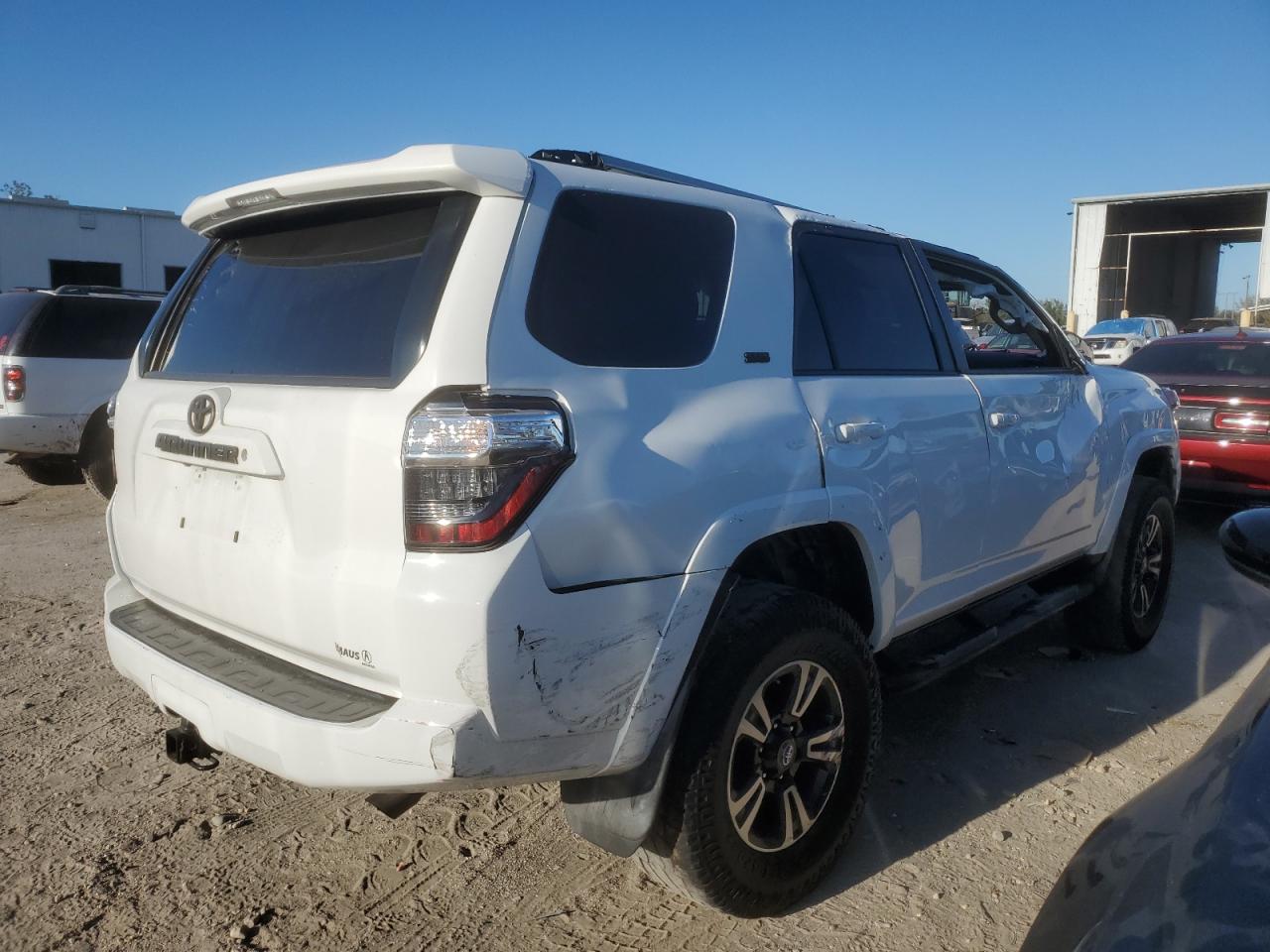 2019 Toyota 4Runner - Image 3