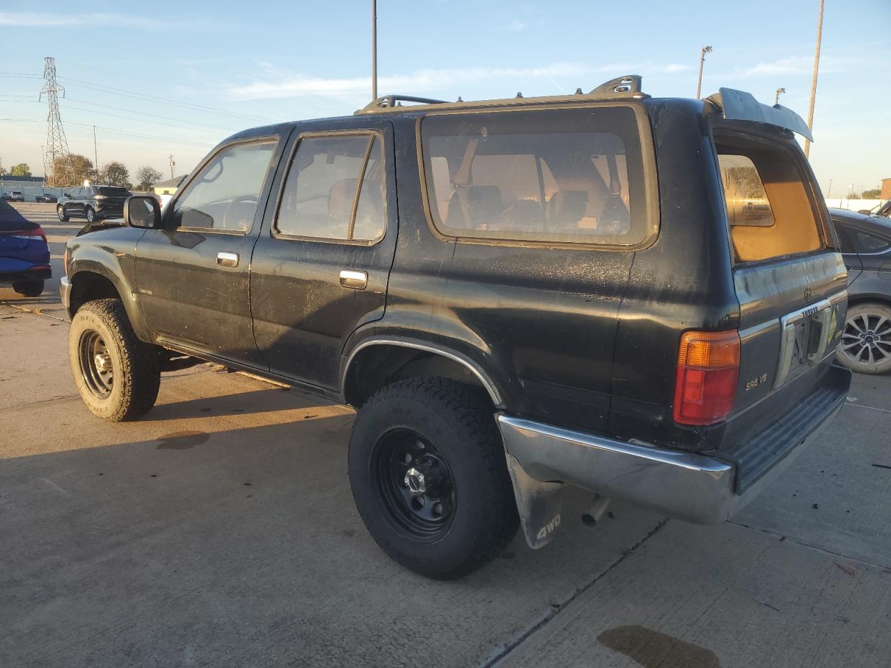 1995 Toyota 4Runner - Image 2