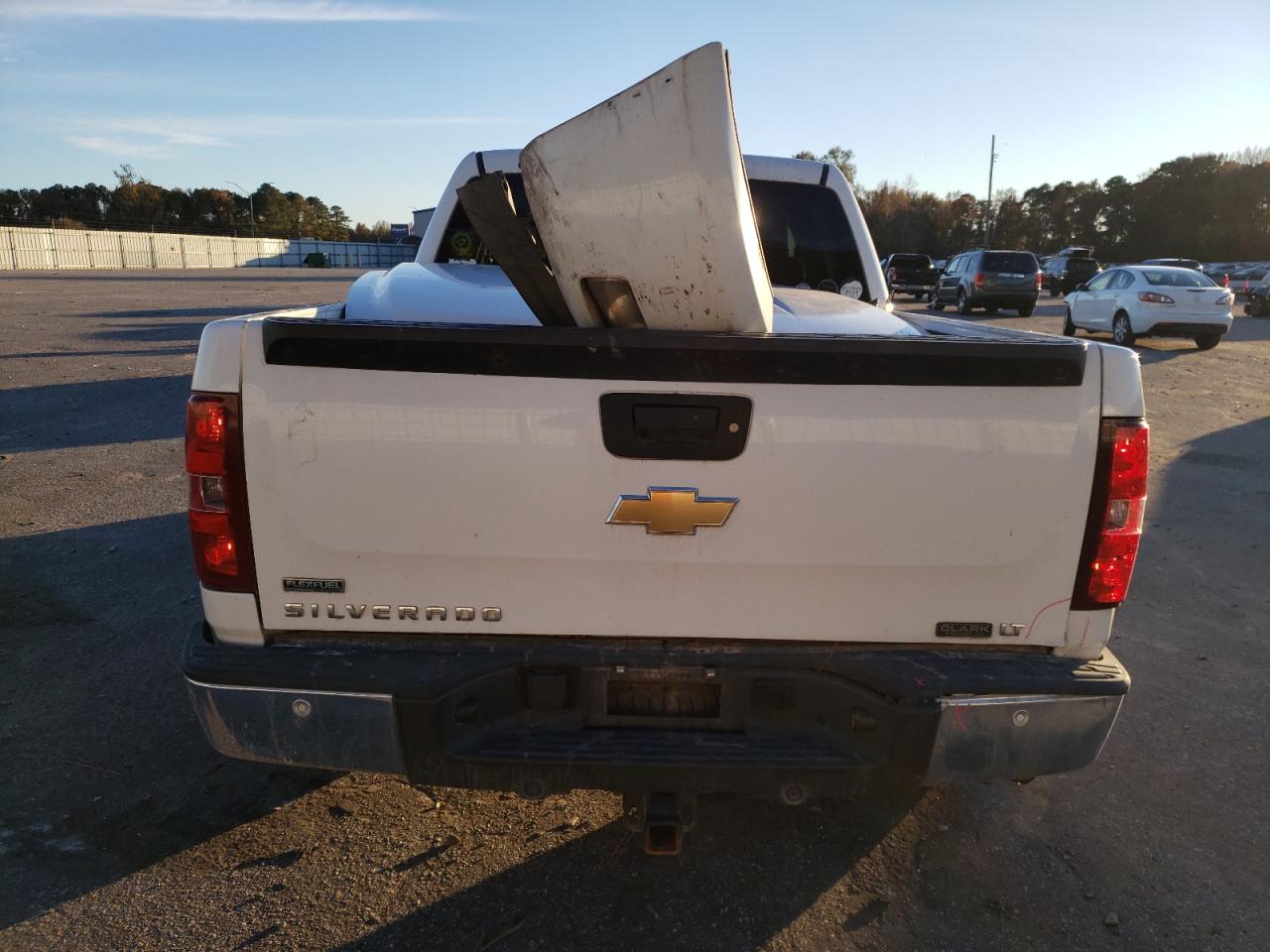 2011 Chevrolet Silverado - Image 6