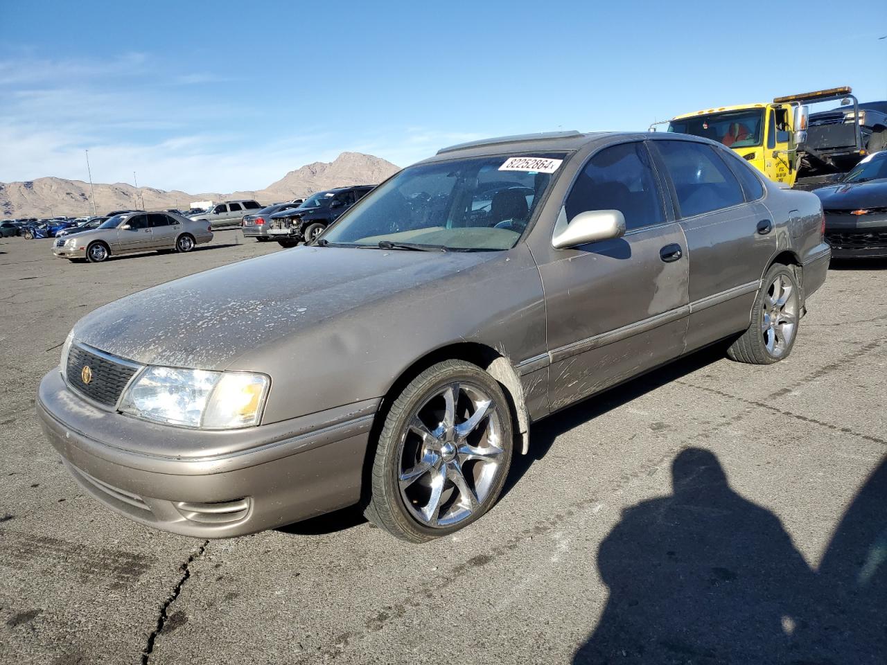 1998 Toyota Avalon - Image 1