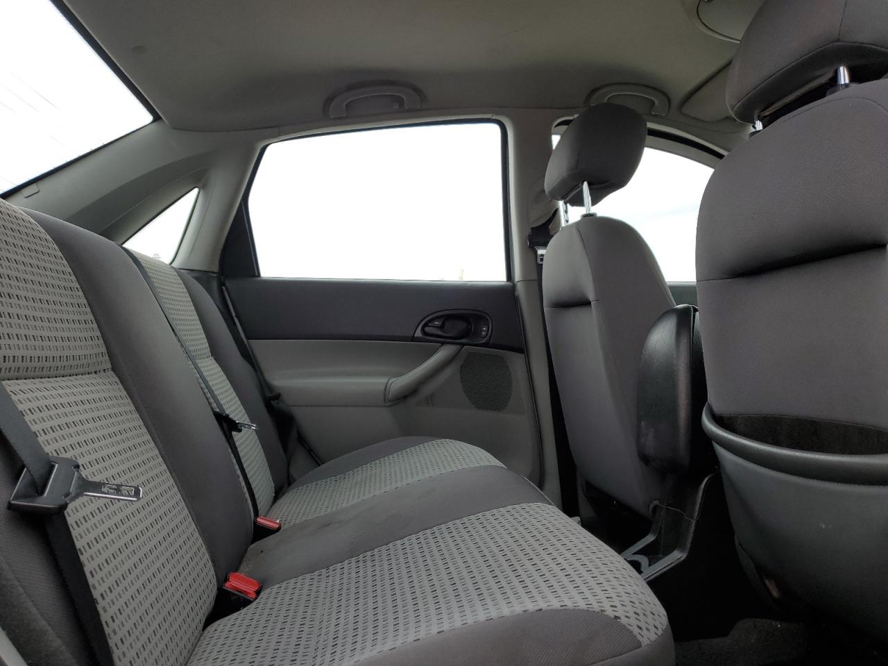 2007 Ford Focus - Image 11
