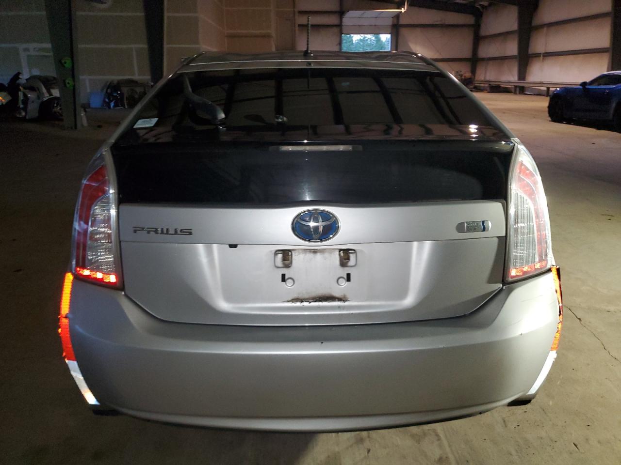 2015 Toyota Prius VIN: JTDKN3DU7F0477543 Lot: 81329304