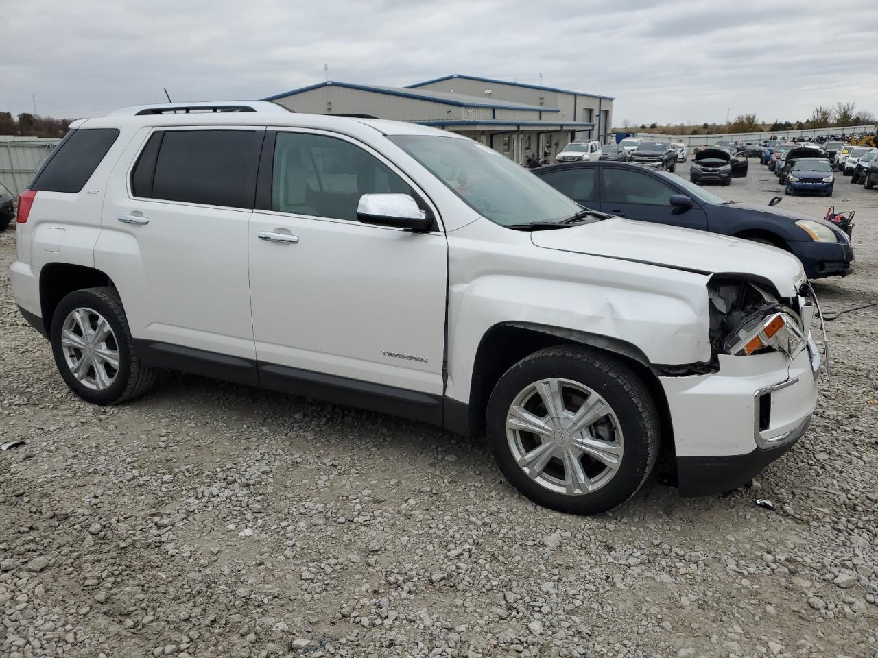 2016 GMC Terrain - Image 4