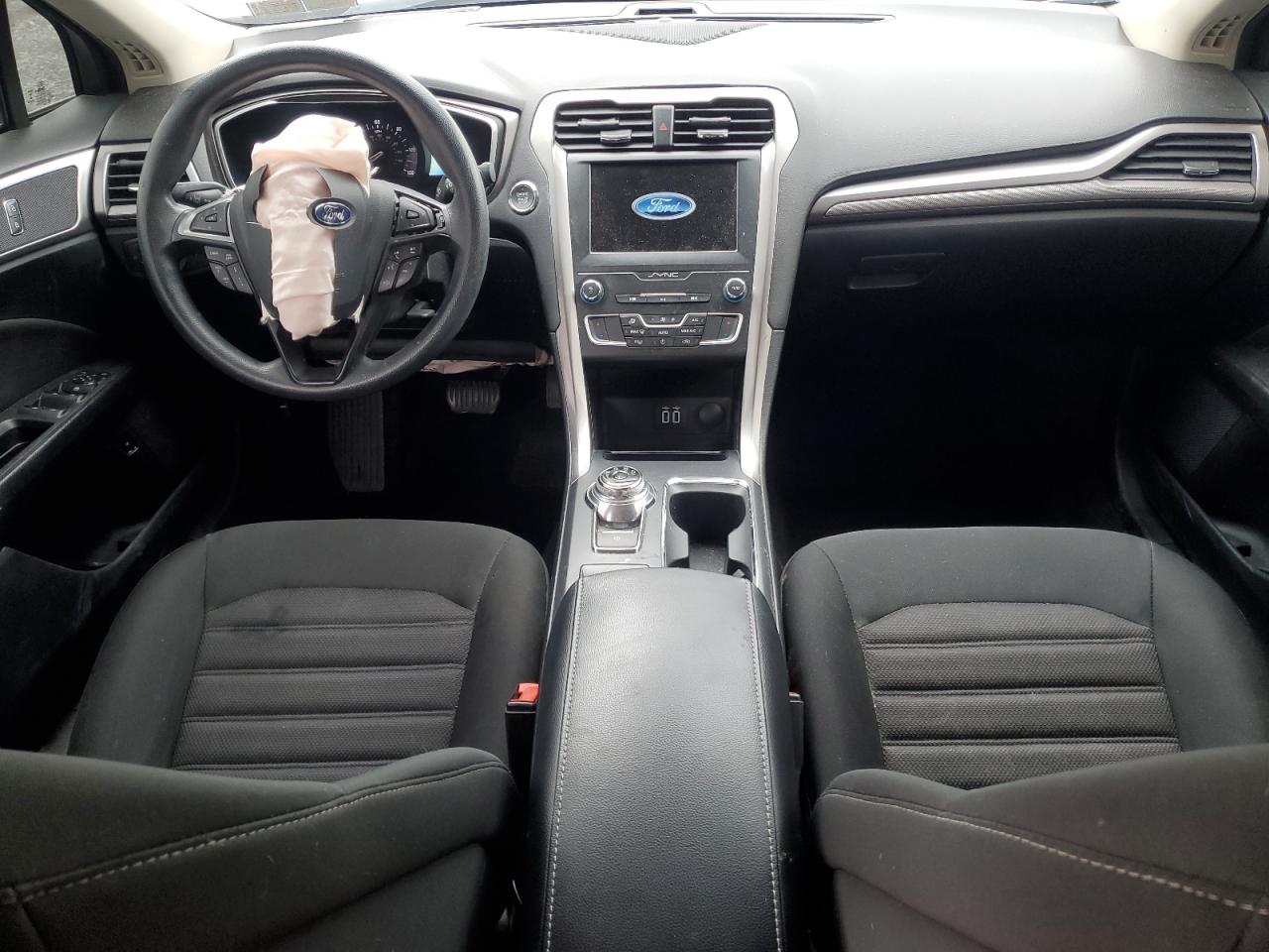 2019 Ford Fusion - Image 8