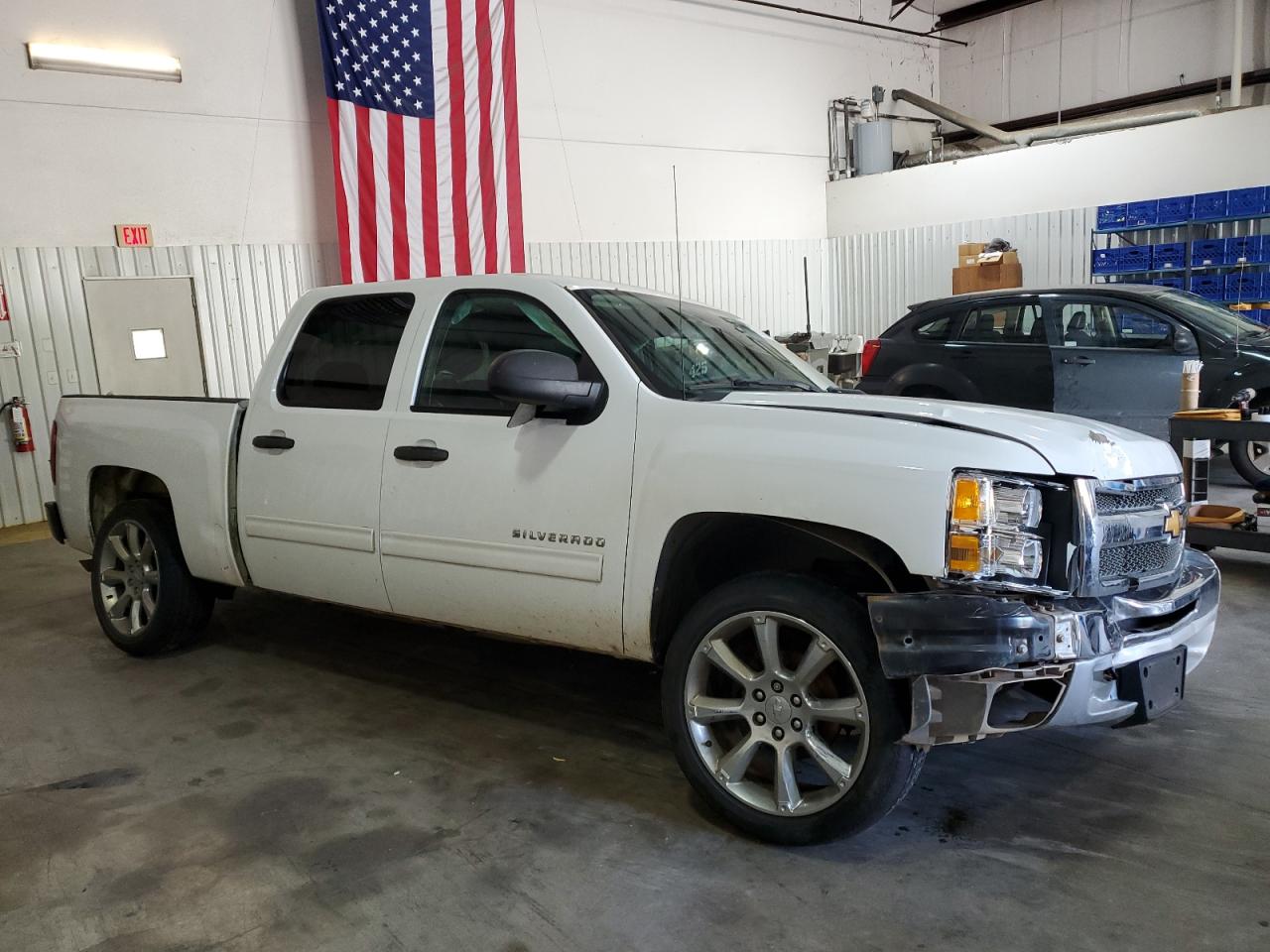 2012 Chevrolet Silverado - Image 4