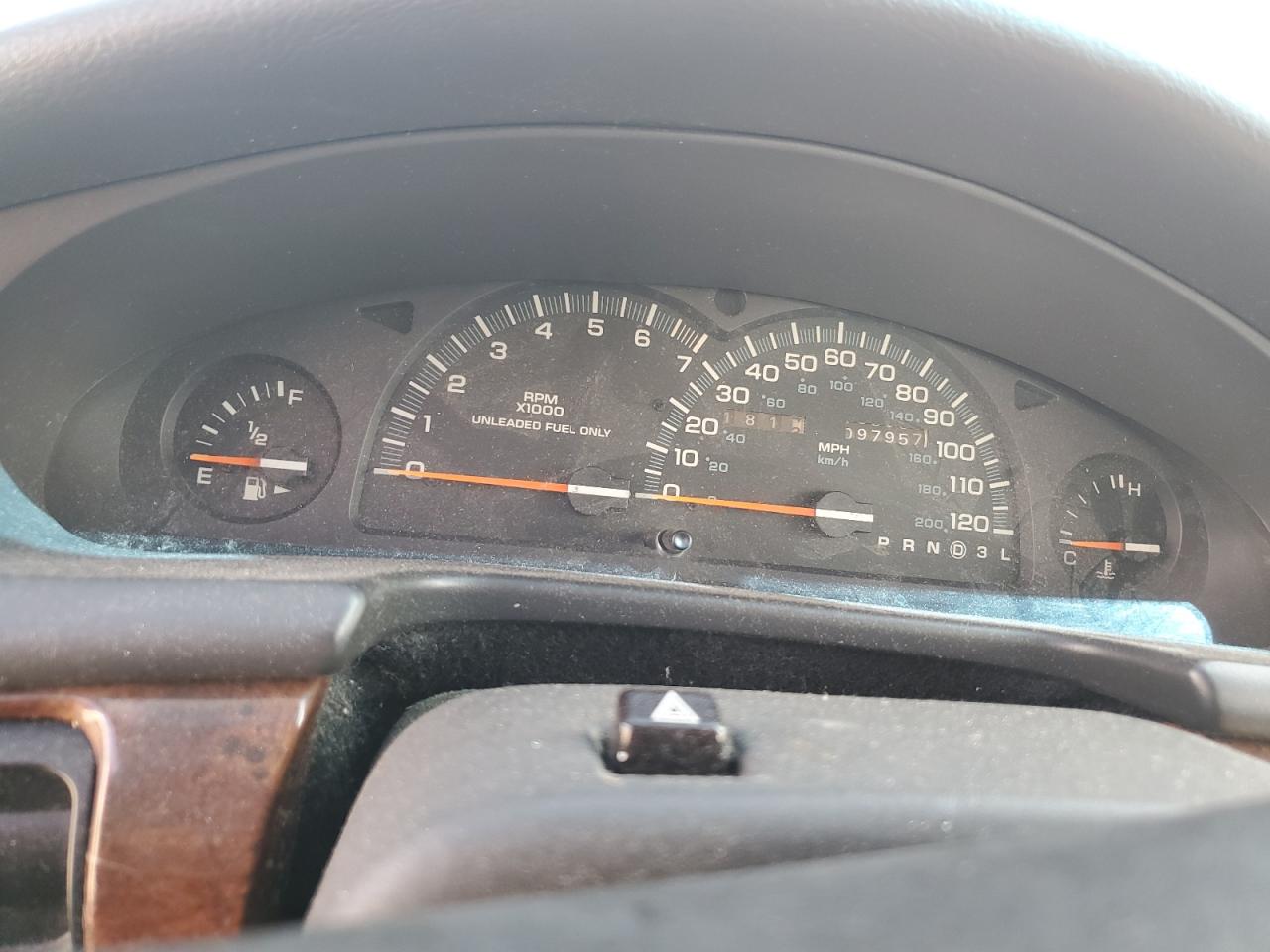 1996 Chrysler Concorde - Image 9