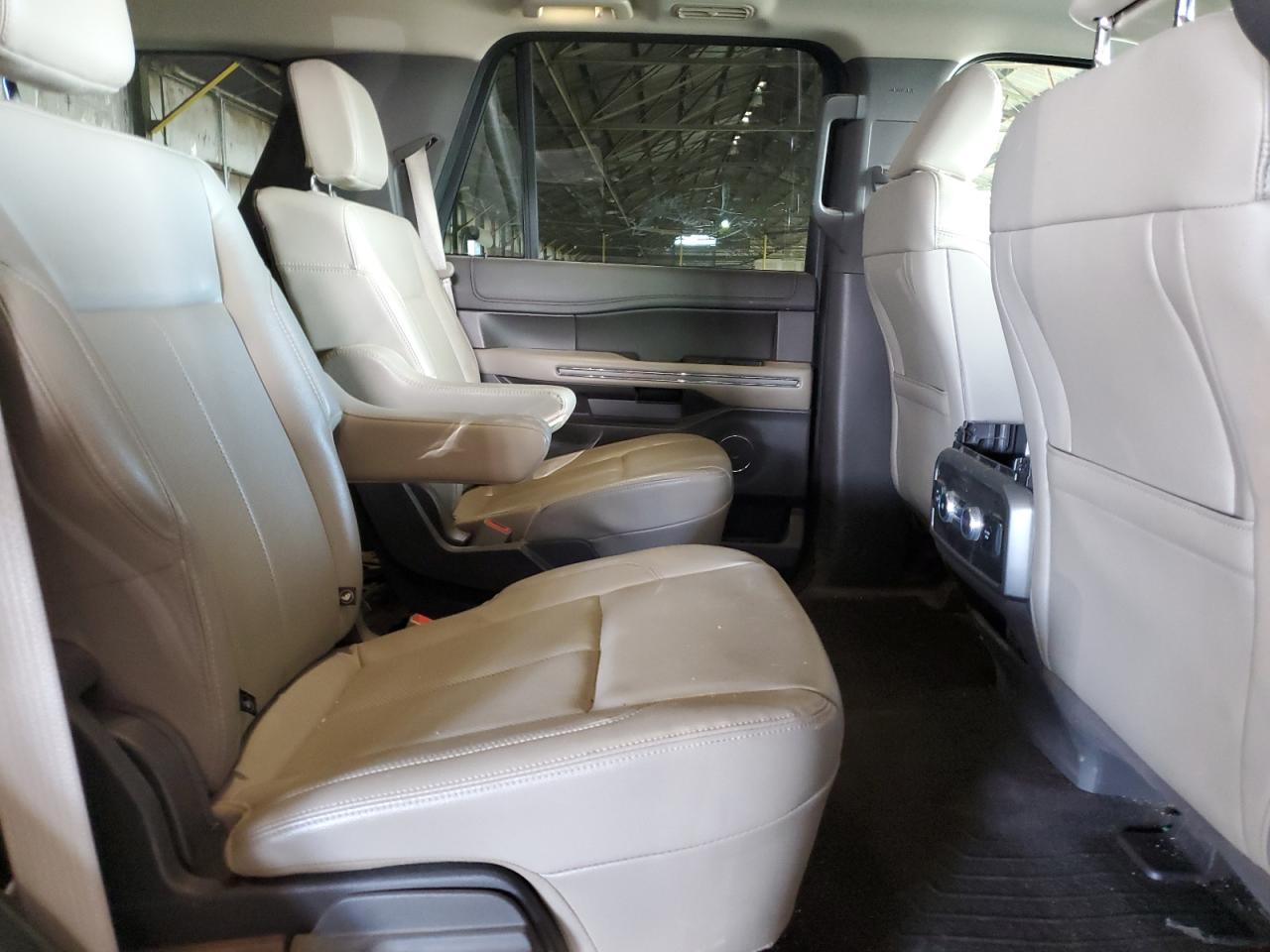 2021 Ford Expedition - Image 11