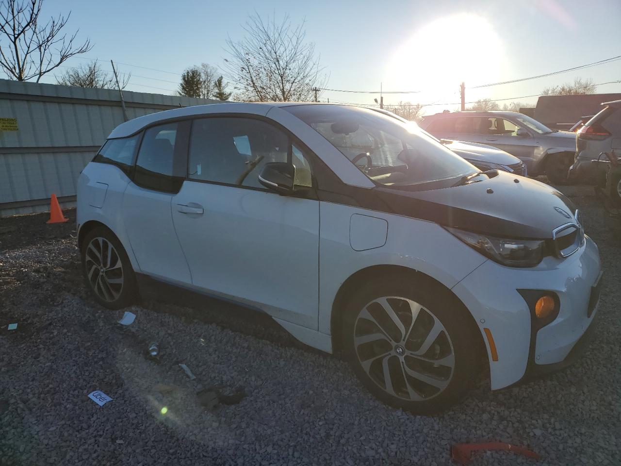 2016 BMW i3 - Image 4