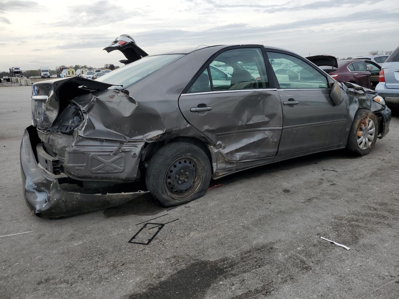 2006 Toyota Camry - Image 3