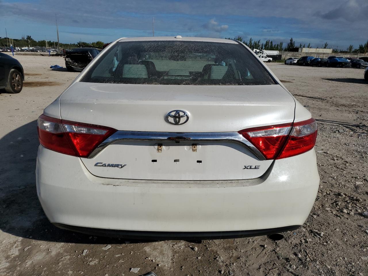 VIN 4T1BF1FK9FU915111 2015 TOYOTA CAMRY no.6