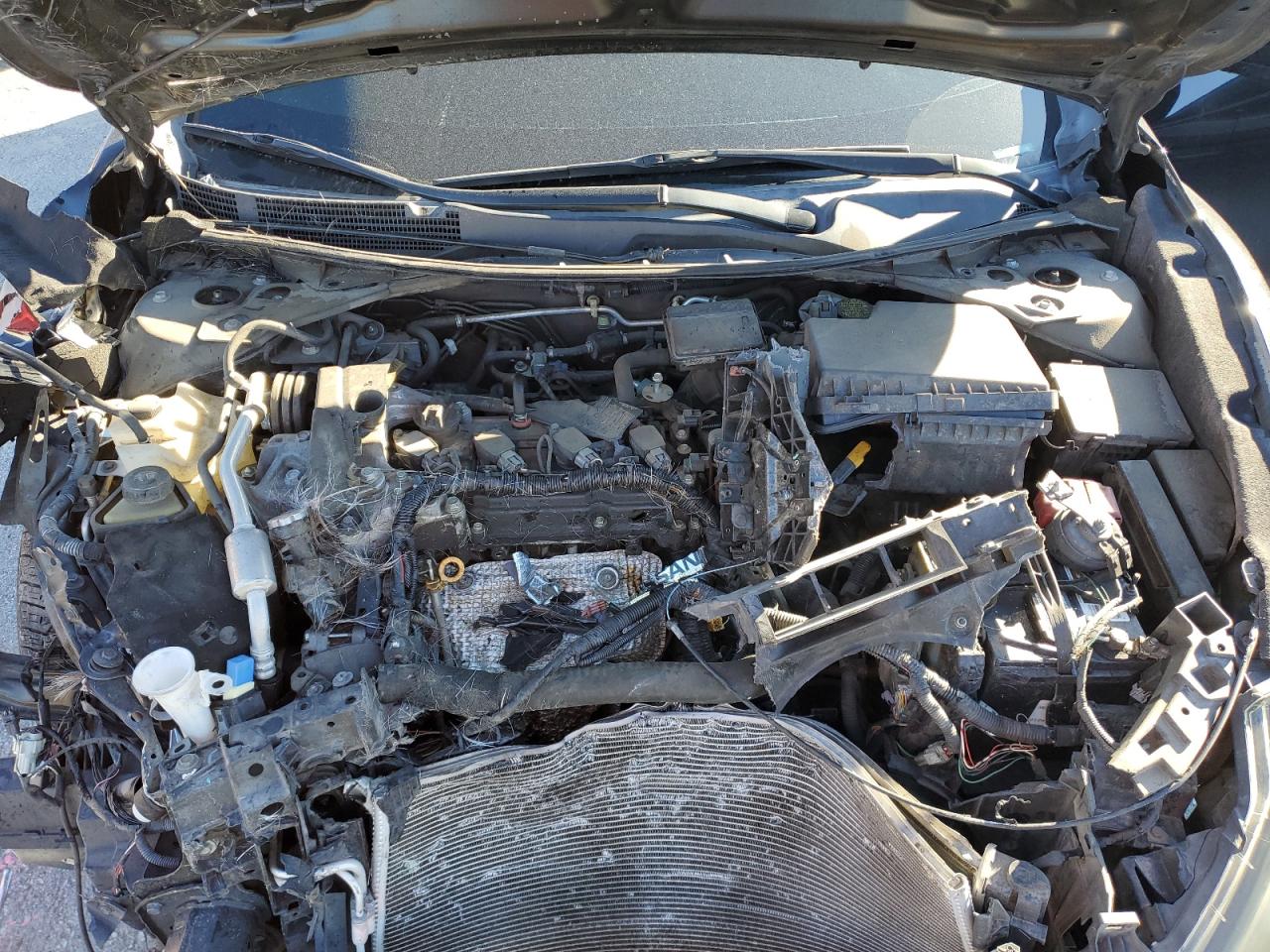 2016 Nissan Altima - Image 13