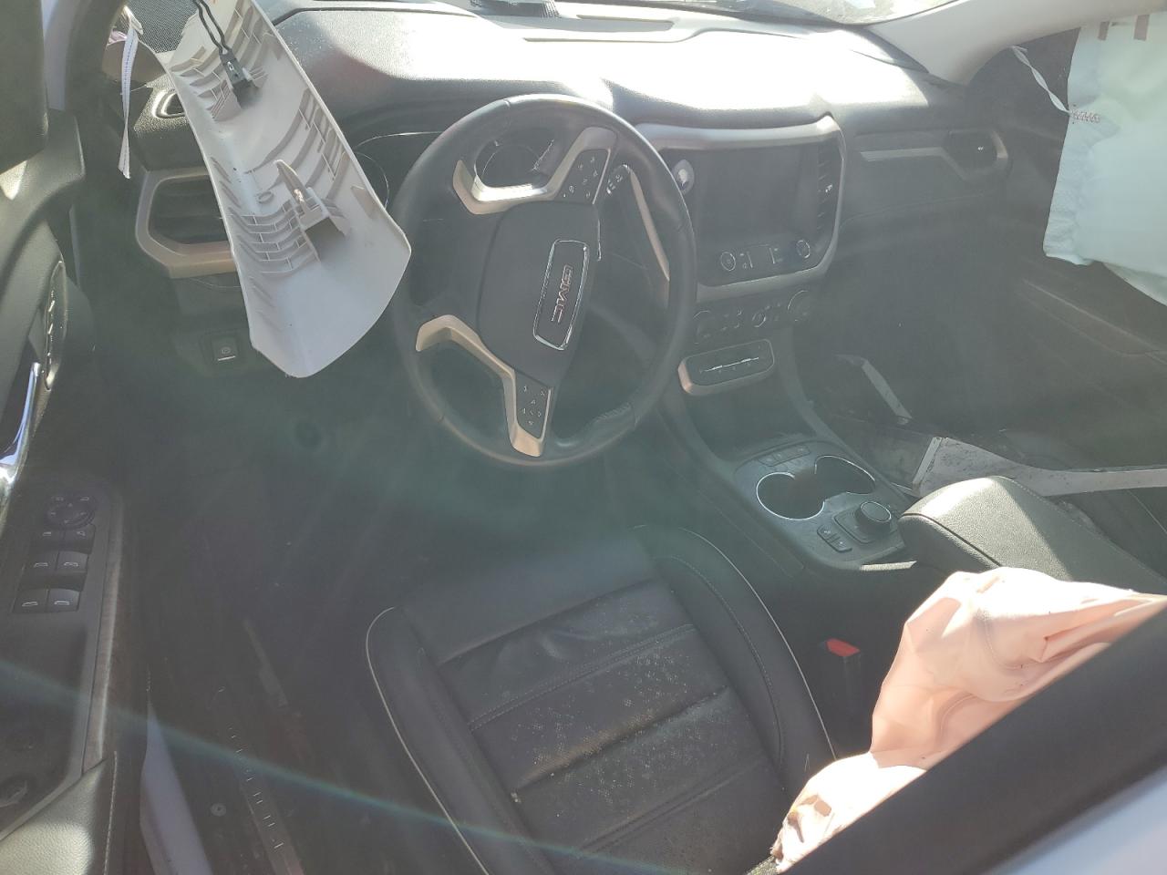 2021 GMC Acadia - Image 8