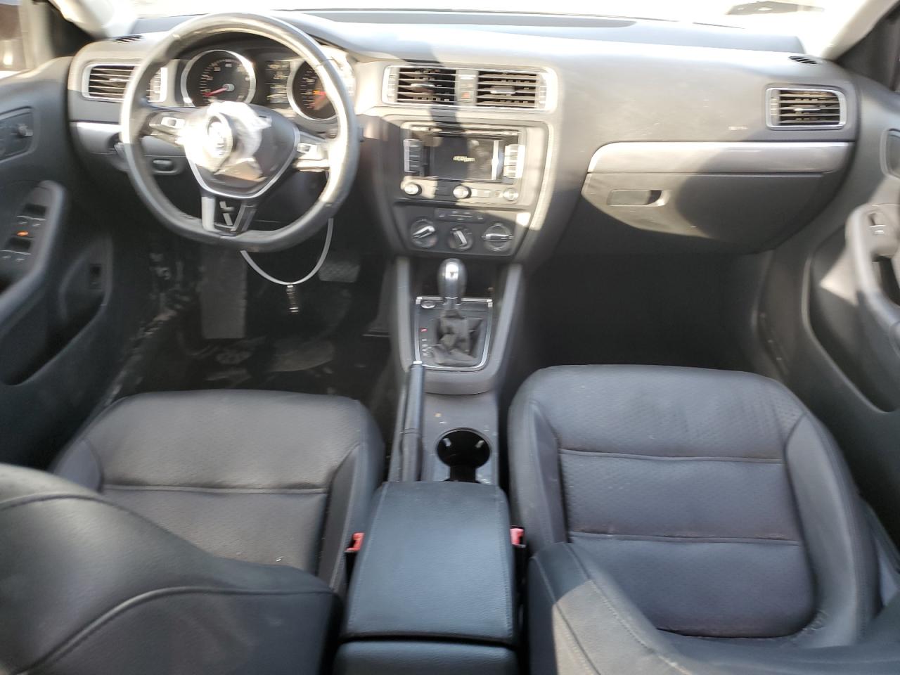 2015 Volkswagen Jetta - Image 8