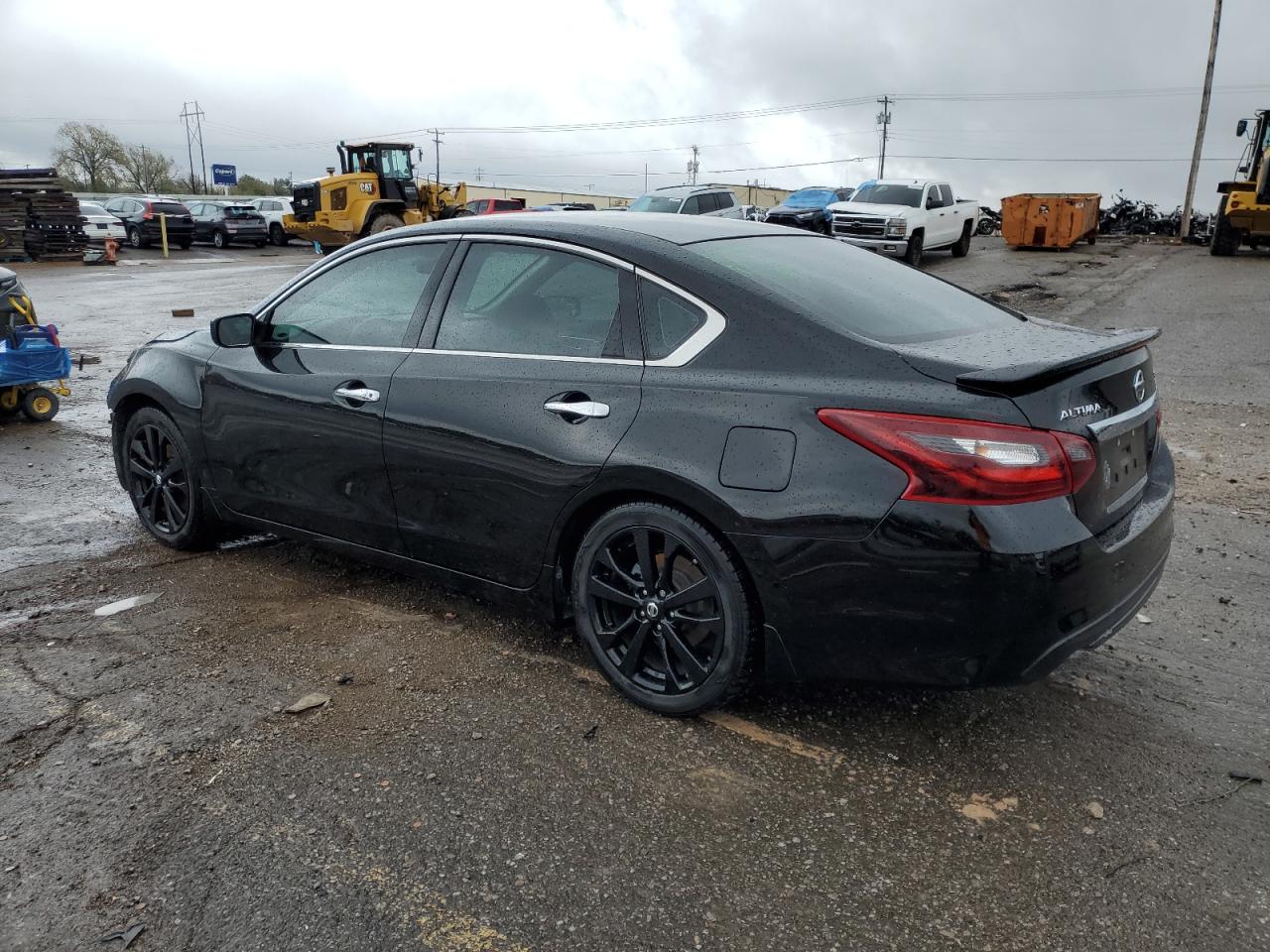 2017 Nissan Altima - Image 2