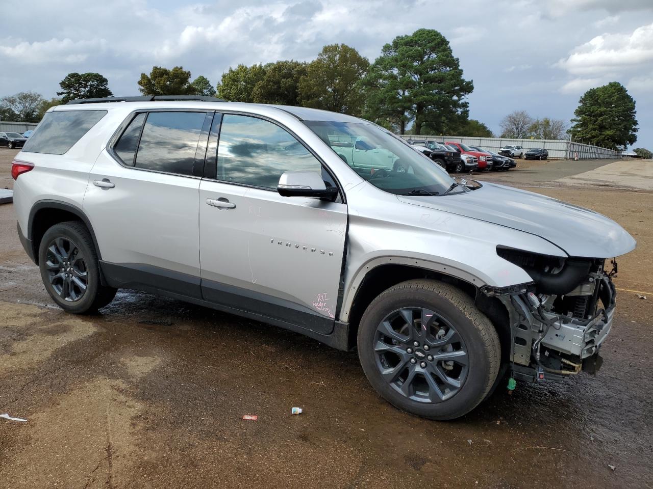 2020 Chevrolet Traverse - Image 4