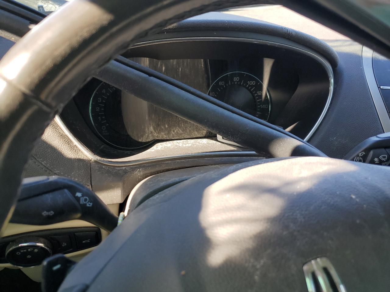 2016 Lincoln MKX - Image 9