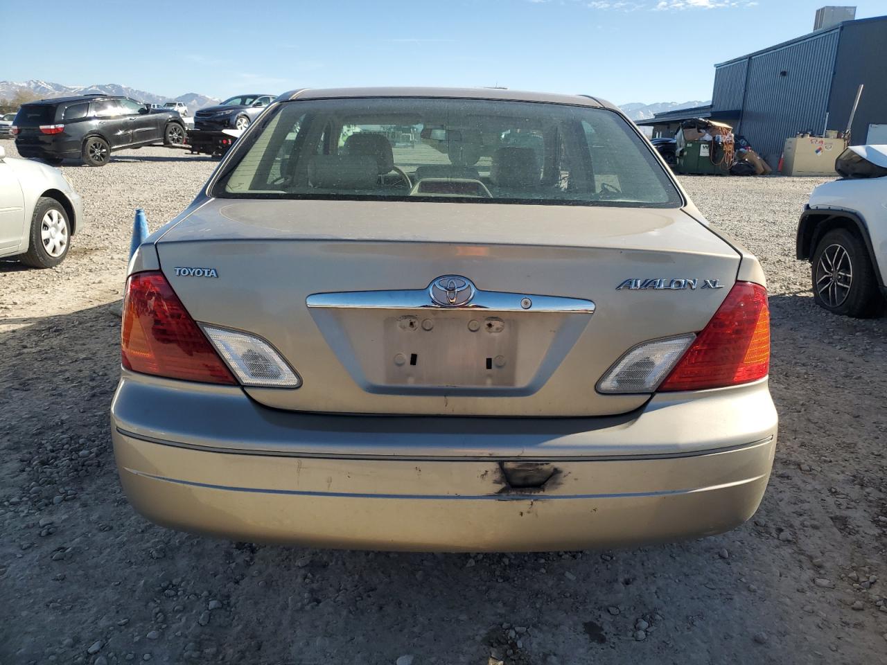 2001 Toyota Avalon - Image 6