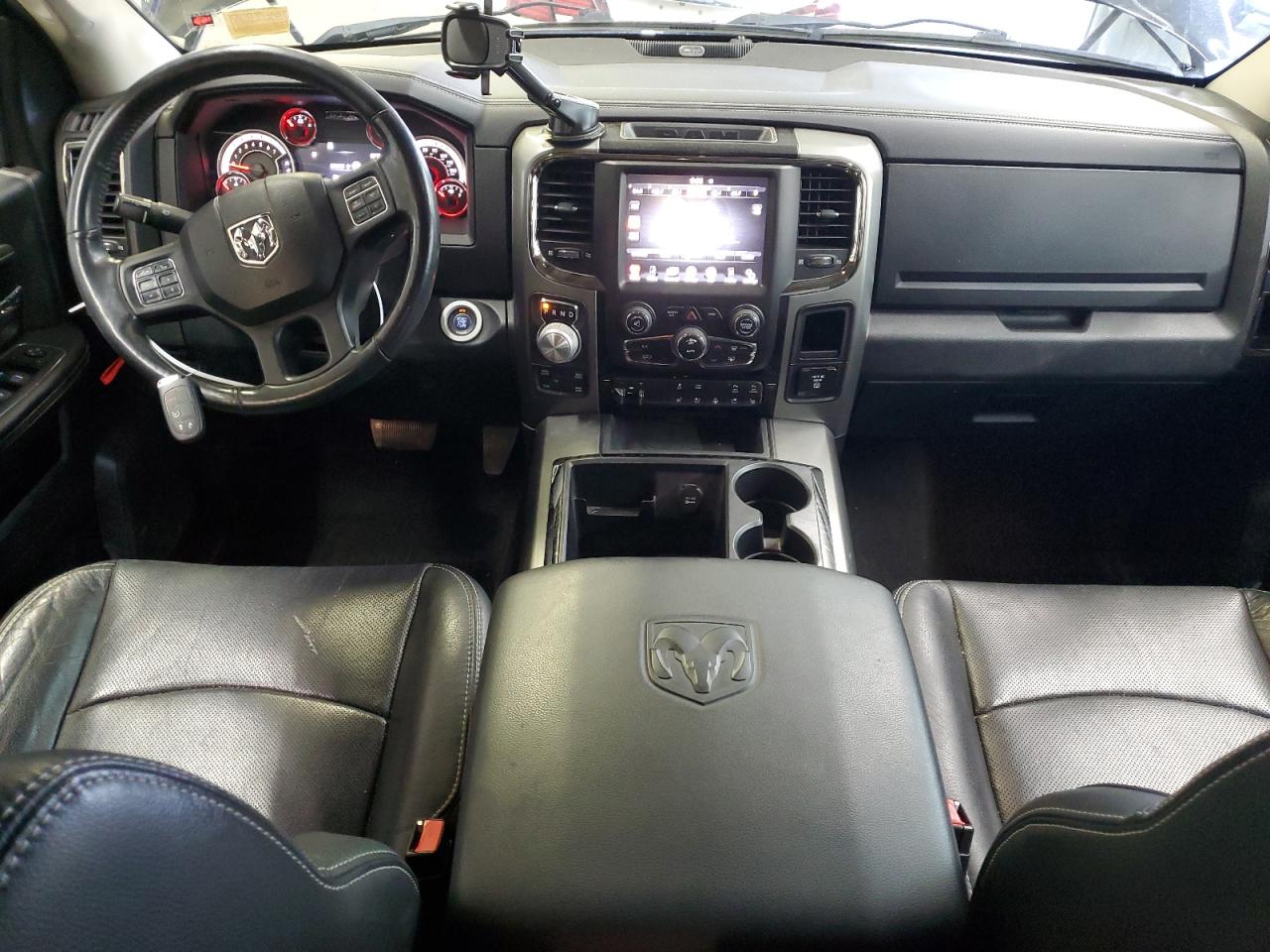 2015 RAM 1500 - Image 8