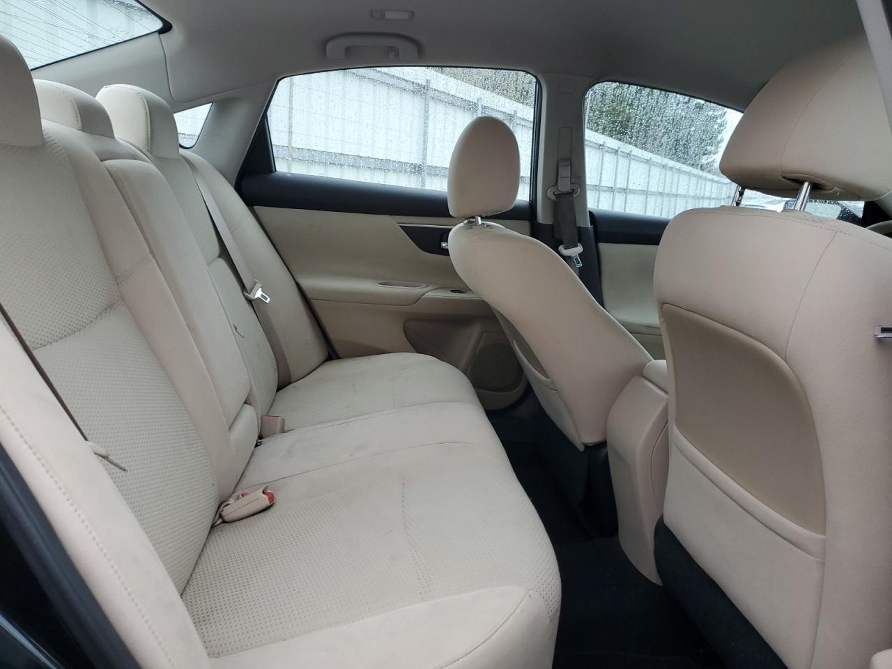 2015 Nissan Altima - Image 10
