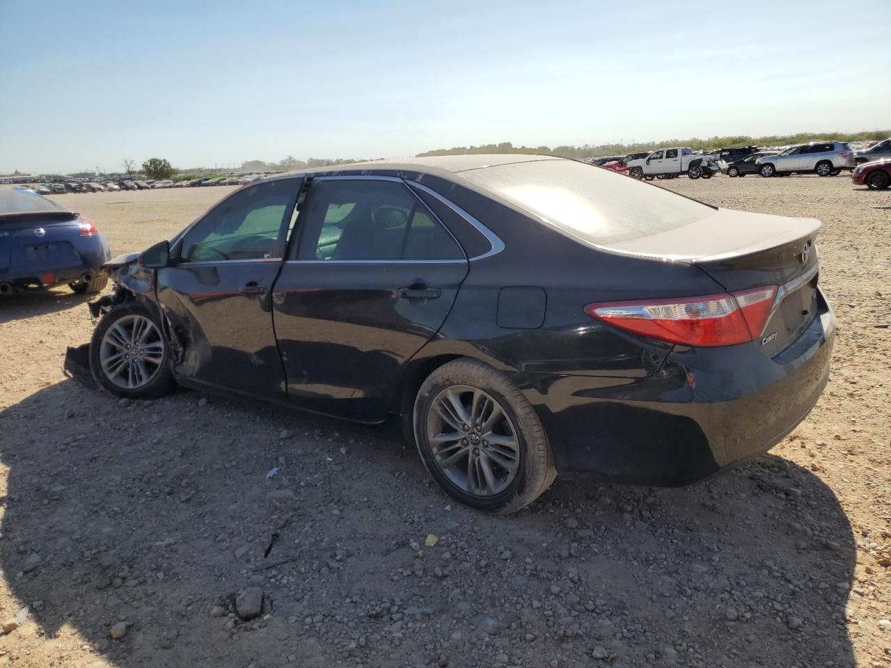 VIN 4T1BF1FK7HU344799 2017 TOYOTA CAMRY no.2