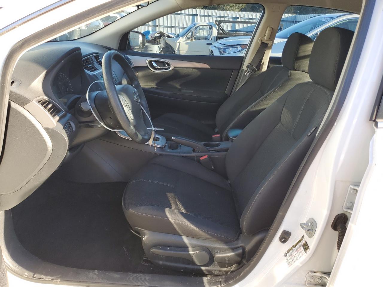 2015 Nissan Sentra - Image 7