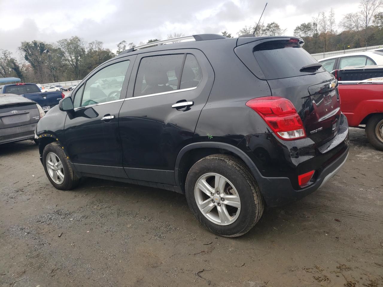 2019 Chevrolet Trax - Image 2