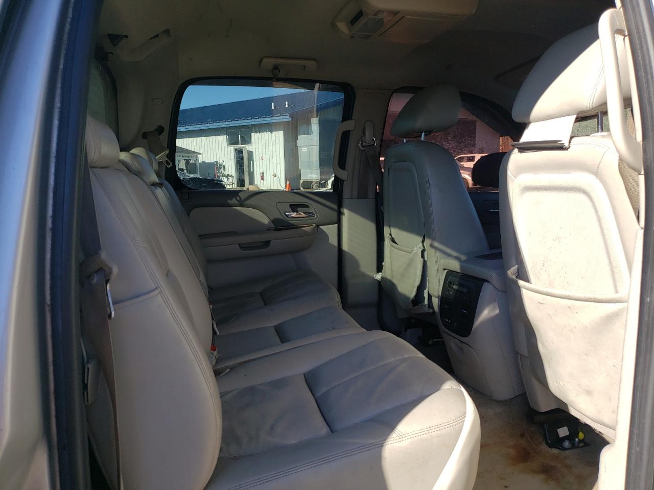 2010 Chevrolet Avalanche Lt VIN: 3GNVKFE05AG288324 Lot: 81977634