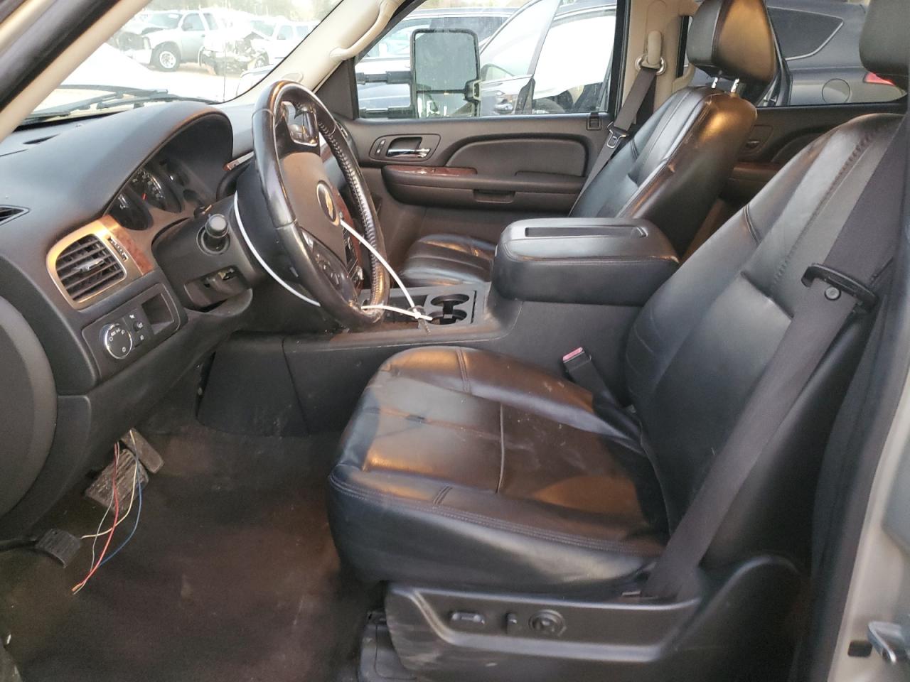 2007 Chevrolet Avalanche - Image 7