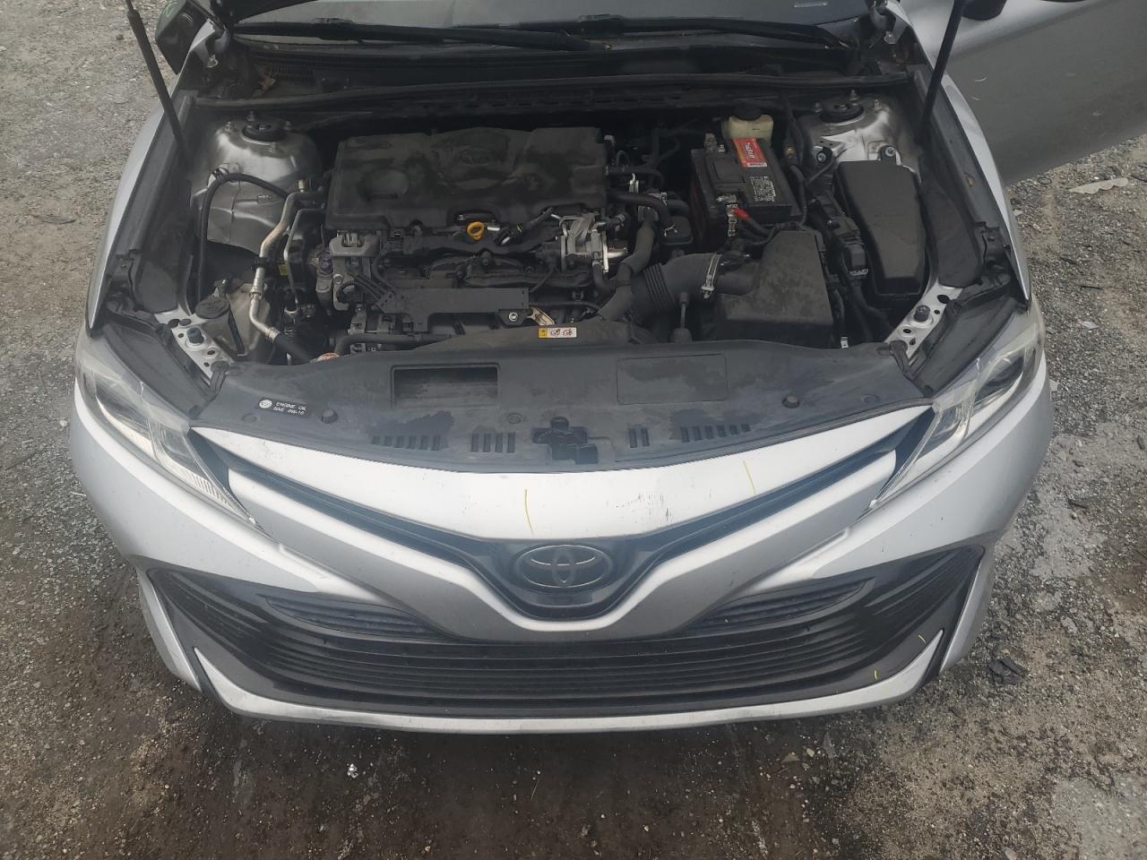 2018 Toyota Camry - Image 11