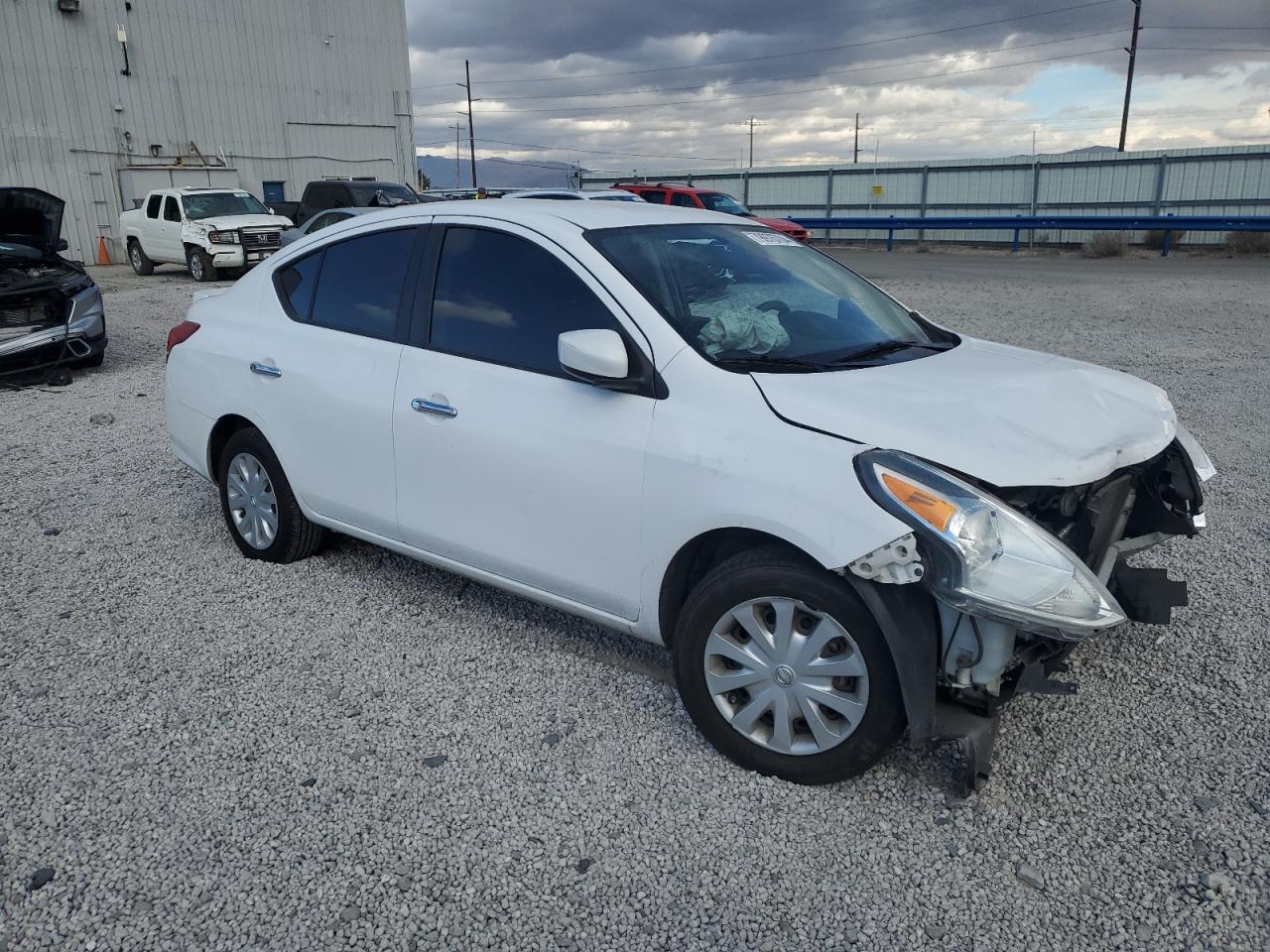 VIN 3N1CN7AP3GL850174 2016 NISSAN VERSA no.4