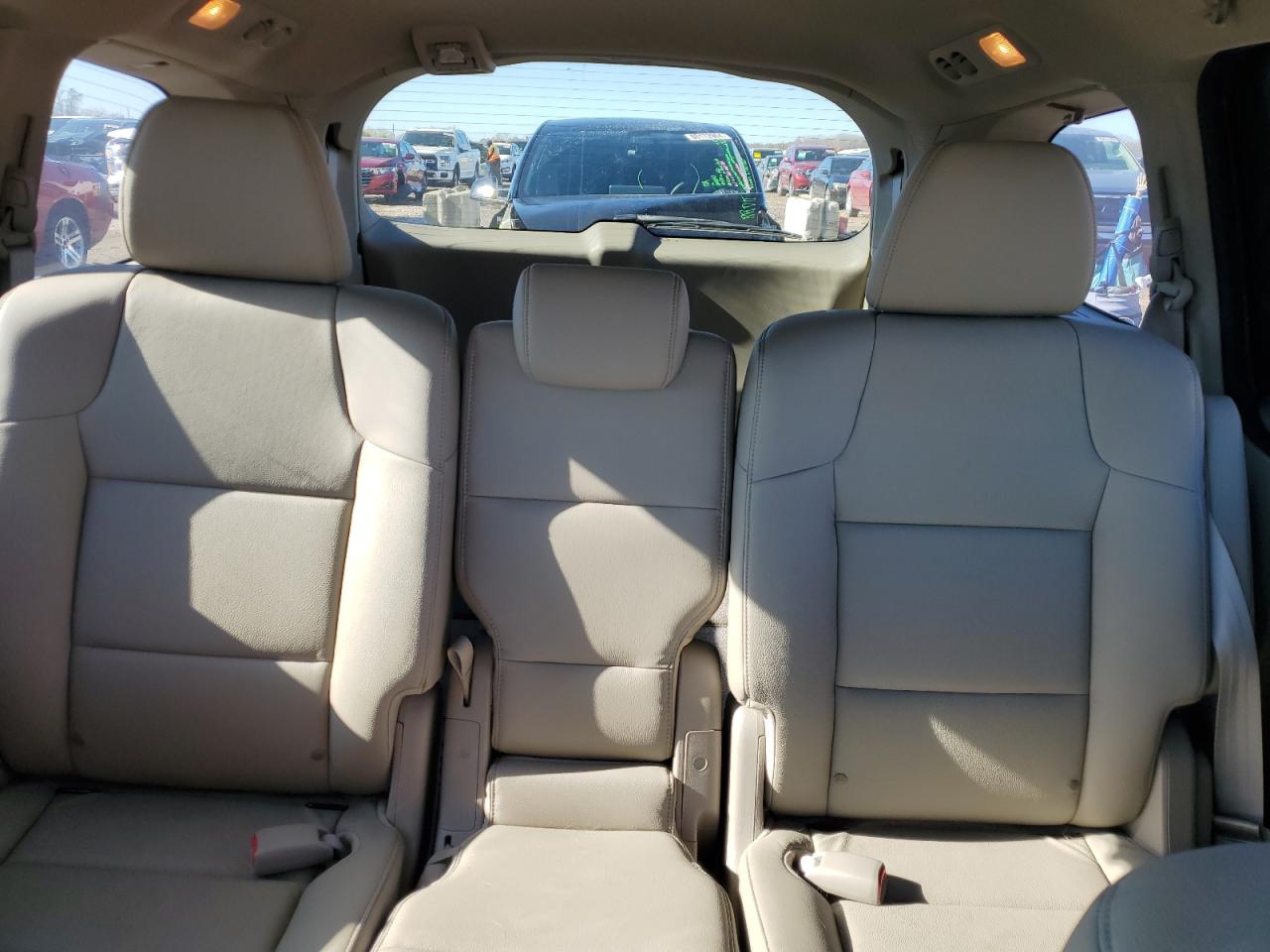 2014 Honda Odyssey - Image 10